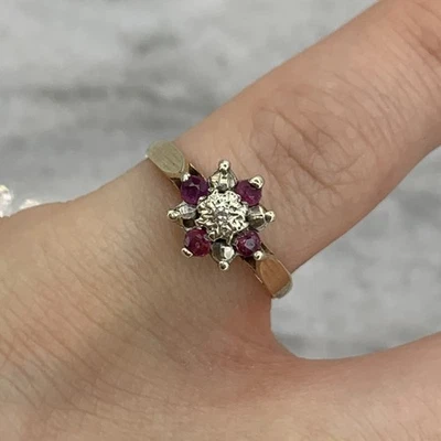 Ruby & Diamond Cluster Ring 9ct 9k 375 Yellow Gold - Size I - Image 1 of 4