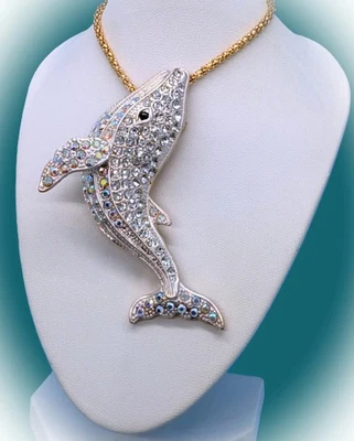 ¡BRILLANTE! Betsey Johnson Precioso Broche Collar Ballena Océano Blanco y Cristal AB! Foto 1 de 4