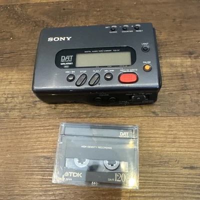 Sony TCD-D7 Walkman DAT Recorder Digital Audio Tape - Parts / Repair - US Seller - Image 1 of 4