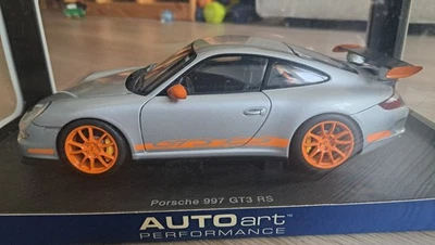 1/18 AutoArt Porsche 911 (997) GT3 RS AGOTADO Foto 1 de 4
