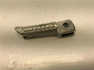 2007 2008 SUZUKI GSXR 1000 OEM APOIO PARA OS PÉS DIANTEIRO DIREITO PEG STEP 43516-41G00 - Imagem 1 de 4