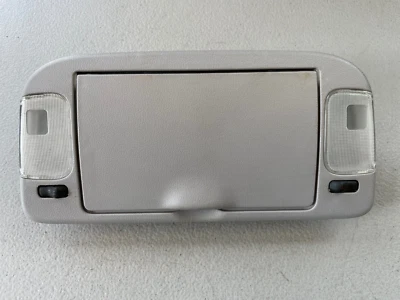 Luz de mapa Isuzu Axiom 2004 domo Foto 1 de 3