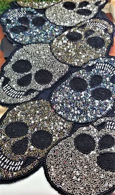 Tahari Día de Muertos Día de Muertos Corredor de Mesa con Cuentas Halloween Calavera Gótica Foto 1 de 4