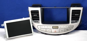 2009 - 2014 HYUNDAI GENESIS SEDAN TOUCH SCREEN GPS CLIMATE CONTROL BEZEL - Picture 1 of 11