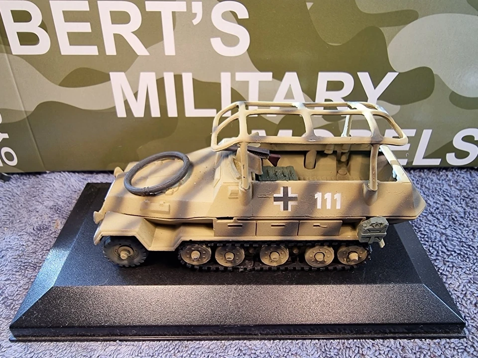 Corgi Toys/ BMM German SdKfz 251 ,Command version , Kursk, Russia 1943 # 02. - Bild 1 von 4