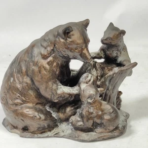 Escultura familiar de oso de resina - madre oso y 2 cachorros, acabado bronce, 7" de peso - Imagen 1 de 24