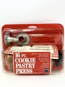 Vintage Mirro 16 pc. Cookie Pastry Press ( Only 2 tips ) - Picture 1 of 7