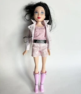 Teen Beach Film Lela Puppe singen Disney Pink - Bild 1 von 5
