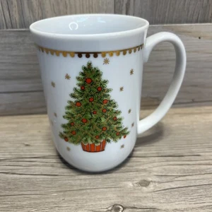 Vintage made in Japan Coffee Tea Mug Cup Christmas Tree Porcelain Used - Picture 1 of 5