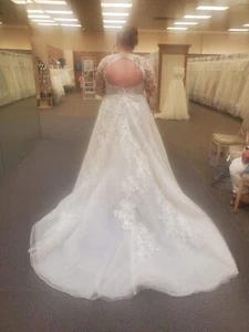 David’s Bridal lace illusion long sleeve ball gown wedding dresses size 18W - Picture 1 of 6