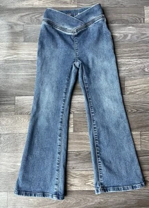 Gap Girls Sz 5 Jeans 70s Flare High Rise Denim Pull On Medium Wash - Picture 1 of 6