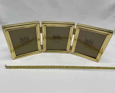 Marco de fotos vintage MCM de latón macizo con bisagras triple pliegue 3,5 X 5 Foto 1 de 4