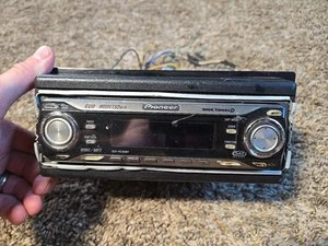 Radio CD Pioneer DEH-P6700MP RARO gráficos delfines estéreo de la vieja escuela - Imagen 1 de 14