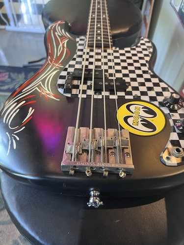 Fender Japan Precision Bass PB70-70US Vintage White Made in Japan