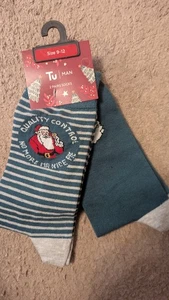 2 X MEN'S CHRISTMAS EX STORES 🎄 NOVELTY SOCKS ASSORTED DESIGNS SIZE 9-12  - Picture 1 of 2