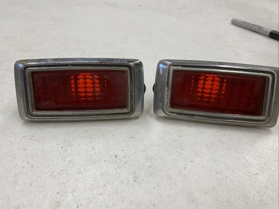 Conjuntos de lámpara de señalización lateral cuarto trasero Ford Mustang Torino 1968 1969 fabricante de equipos originales Foto 1 de 4