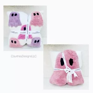 Set Of 2 Cupcakes and Cashmere Pink Ghost Pillow Halloween 2024 - Picture 1 of 6