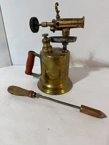 Antigua herramienta de gas de soldadura con antorcha de latón con punta de cobre soldador pulido - Imagen 1 de 9