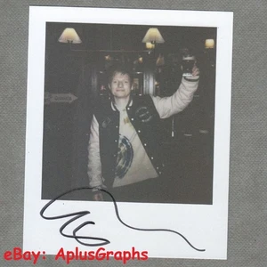 ED SHEERAN... Play CD with SIGNED POLAROID - Picture 1 of 3
