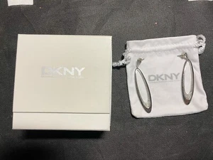 DKNY Ohrschmuck Edelstahl mit Zirkonia hängend, Silber l= 7 cm  - Bild 1 von 9