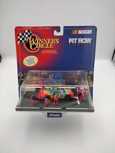 1998 Winners Circle Pit Row Series Jeff Gordon #24 DuPont Fast Shipping  - Picture 1 of 3
