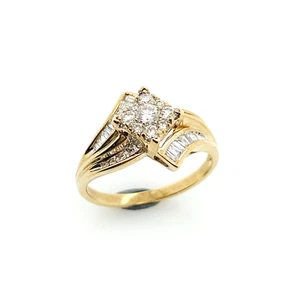 9ct Yellow Gold RBC & Baguette Diamond Dress Ring Size O Preloved VAL $3150 - Picture 1 of 11