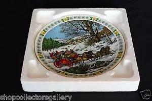 ROYAL WORCESTER "COMING HOME FOR CHRISTMAS" COLLECTOR'S PLATE 1985- ORIGINAL BOX - Picture 1 of 5