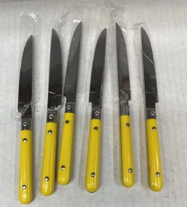 Coltello da bistecca vintage in acciaio inox 8" giallo rivettato seghettato Taiwan set di 6 NOS - Foto 1 di 4