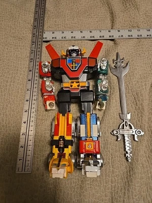 Voltron (Go Lion) Metal And ABS Plastic Fully Transforming Robot Figure - Image 1 of 4