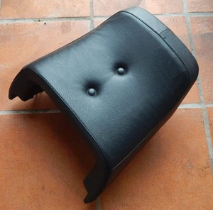 Moto Guzzi California 1100 & 3 - OEM rear pillion seat, mint, buttons perfect - Picture 1 of 8