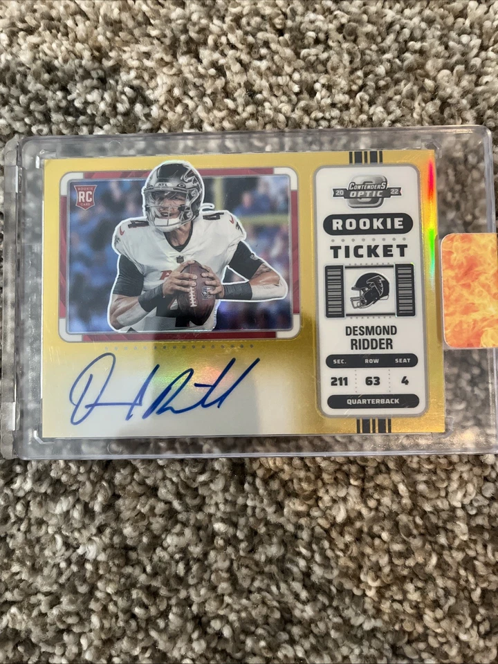 2022 Panini Contenders - Rookie Ticket Gold 8/10 Desmond Ridder #114 (AU, RC)  - Image 1 of 2