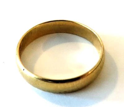 Classic Smooth  Solid 14K Yellow Gold Wedding Band Ring size 5 Shiny Women's - Image 1 of 4