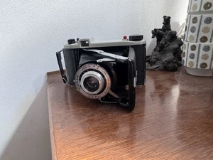 Kodak Junior II Vintage Film Camera - Picture 1 of 5
