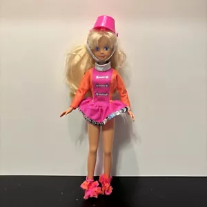 Baton Twirling Skipper Puppe Barbie 1992 Mattel *WIE BESEHEN* C Bilder & Beschreibung - Bild 1 von 12