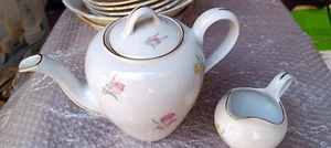SET LATTIERA TAZZE tazzine TEIERA the tè ricavato in beneficenza a fiori bianco - Foto 1 di 8