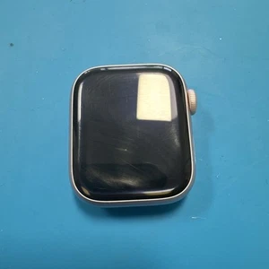 Apple Watch Series 9 GPS 41mm Smartwatch Aluminum Case - Photo 1 sur 3