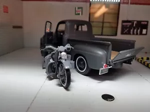 Ford F1 Harley Davidson Pickup 1948 WLA Set Escala 1:24 Modelo Diecast - Imagen 1 de 9