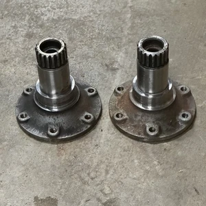 1974-1983 Porsche 911 915 Rear Output Shaft Pair 100mm Joint Flange Transmission - Picture 1 of 9