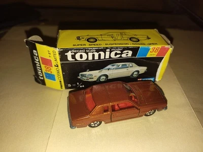 Tomica 38 Mazda Cosmo L Limited 1/64 Hecho en Japón con caja original Color RARO Foto 1 de 4