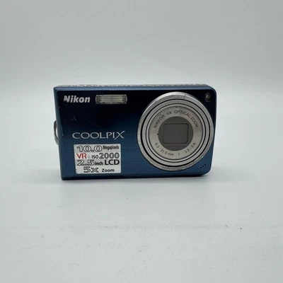 Nikon Coolpix S550 10.0 MP Digital Camera Compact *Parts / Repair Broken Screen* - Image 1 of 4