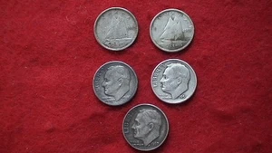 [Lot of 5] .900 SILVER Dimes; 1943 & 1945 Can., 1948-S, 1951D, & 63D Roosevelt - Bild 1 von 12