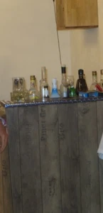 Hausbar Kellerbar   Vintage Bar  Einzelstück mit 2 Barhockern - Bild 1 von 4