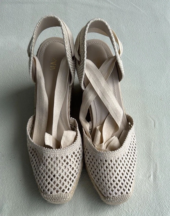 Zara Nuevo, Cuñas con Cordones Talla 39 Foto 1 de 4