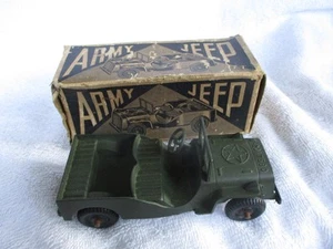VINTAGE CAST METAL TOOTSIETOY ARMY JEEP W-2017590 w/ORIGINAL BOX! - Picture 1 of 4