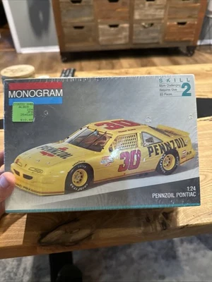 Michael Waltrip #30 Pennzoil Bahari Pontiac Monogram 1/24 Plastic Model #2939 - Image 1 of 4
