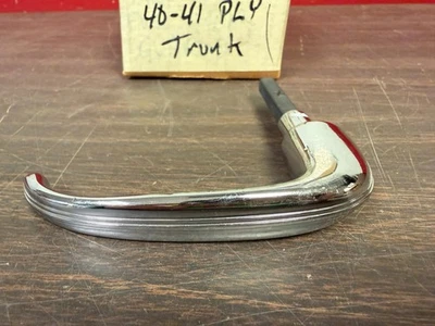 1940 1941 PLYMOUTH 1941 DODGE TRUNK LID HANDLE NOS 1125 - Image 1 of 4