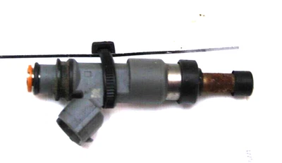 Inyector de combustible Subaru Forester 2018-19 alimentación superior OEM P/N 16611AA880 Foto 1 de 4