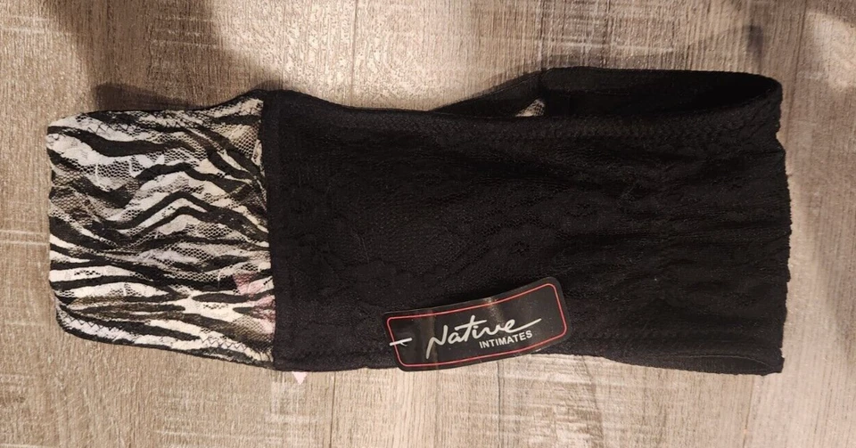 NEW-native intimates black zebra print -Small-Lacey-Bandeau-Bralette- nwt - Image 1 of 1