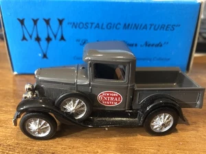 Nostalgic Miniatures Ford Model A New York Central System Model Car - 1/43 - Picture 1 of 17