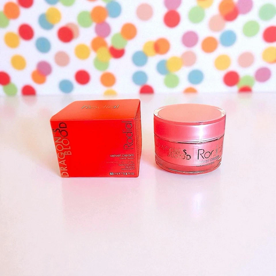 Crema de terciopelo RODIAL Dragon’s Blood 1,6 fl oz nueva en caja Foto 1 de 4